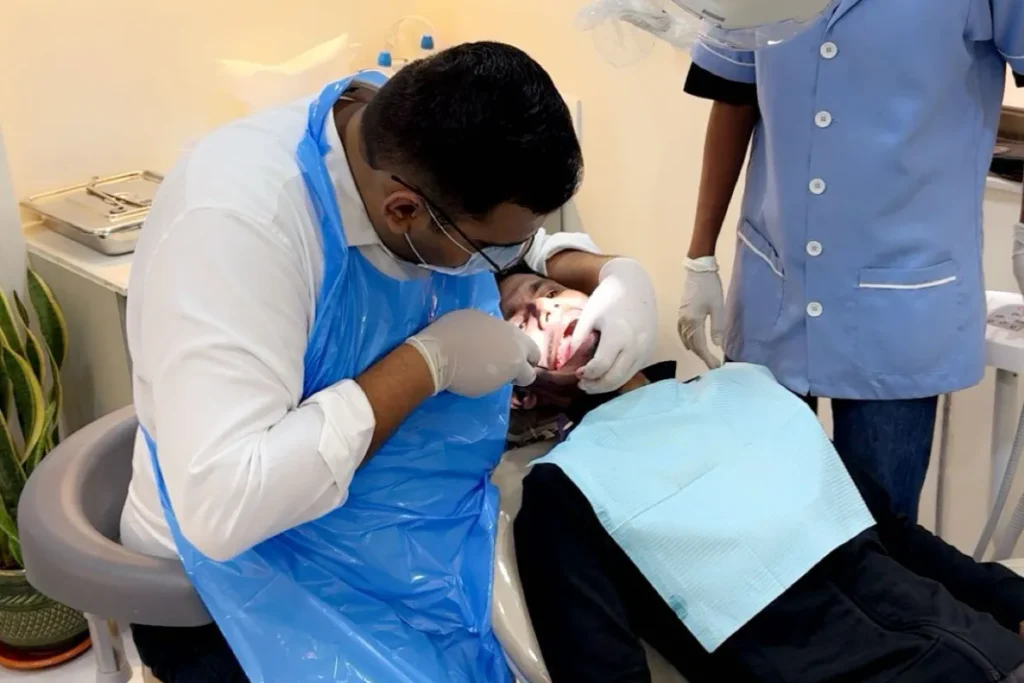 tooth-extraction-treatment-in-bandra-symphony-dental-care